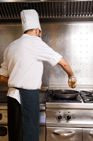 comment l'huile d'olive extra vierge transforme nos repas en expérience unique et gourmande