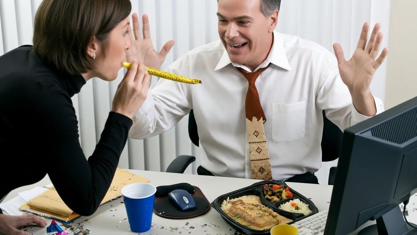 Pour-les-managers-offrez-a-votre-équipe-un-diner-de-Réveillon-2026-au-bureau-et-boostez-leur-motivation